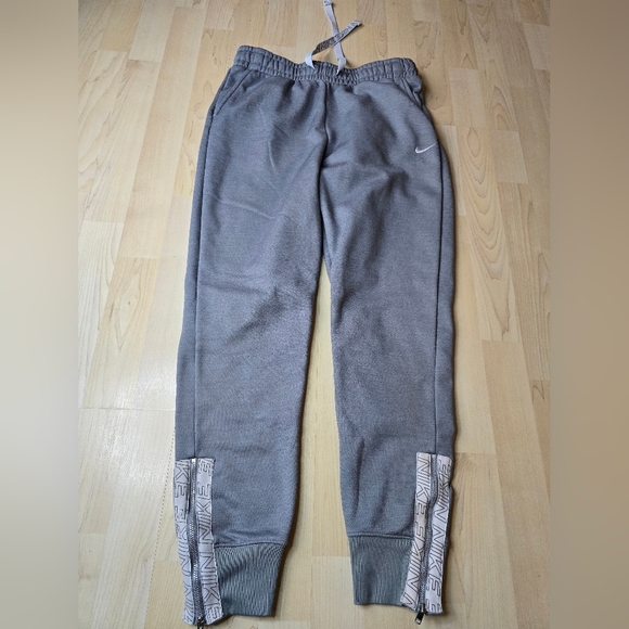 Nike Therma Fleece Dri Fit Joggers Size Small - Picture 6 of 16